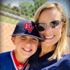 Meet your Posher, Desiree